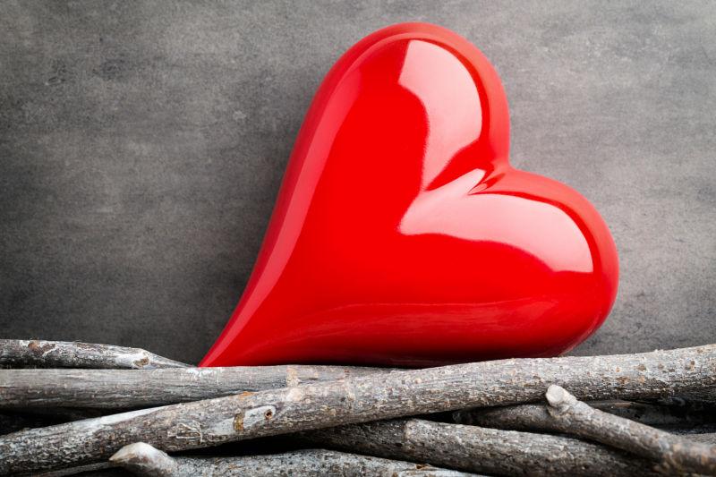 情人节灰色背景与心