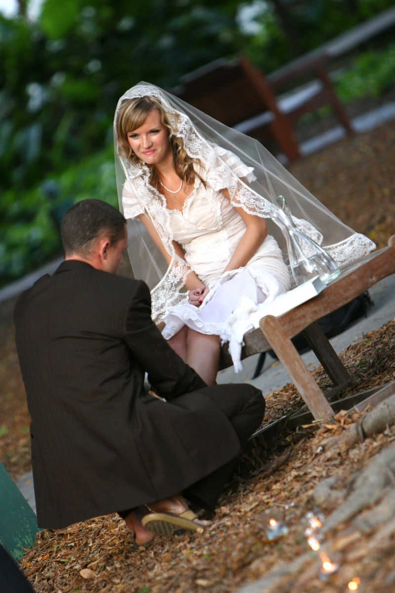 公园里新郎和新娘