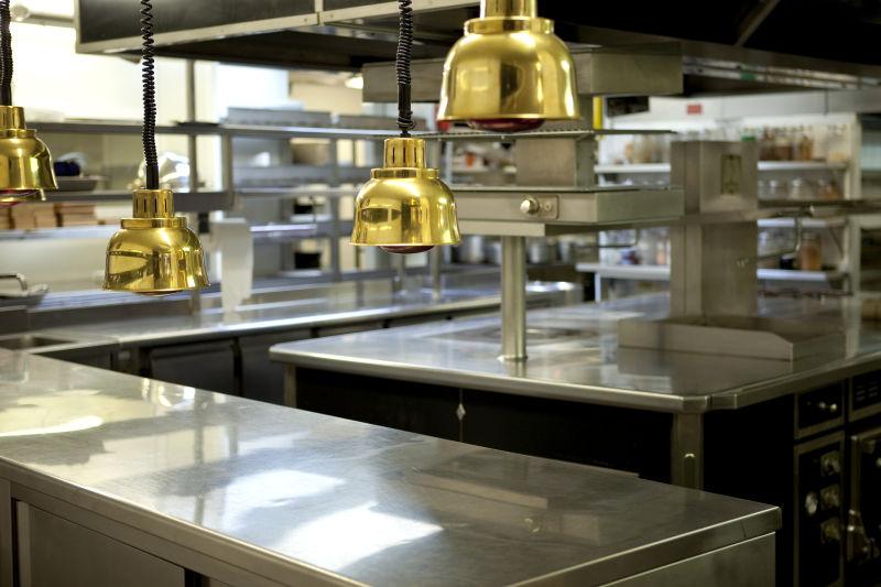 餐厅的专业厨房