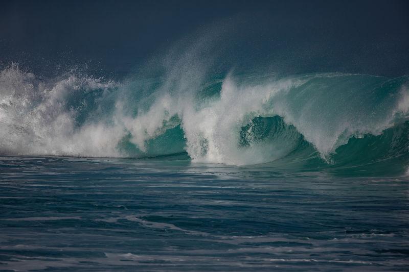 世界上最大的海浪图片图片