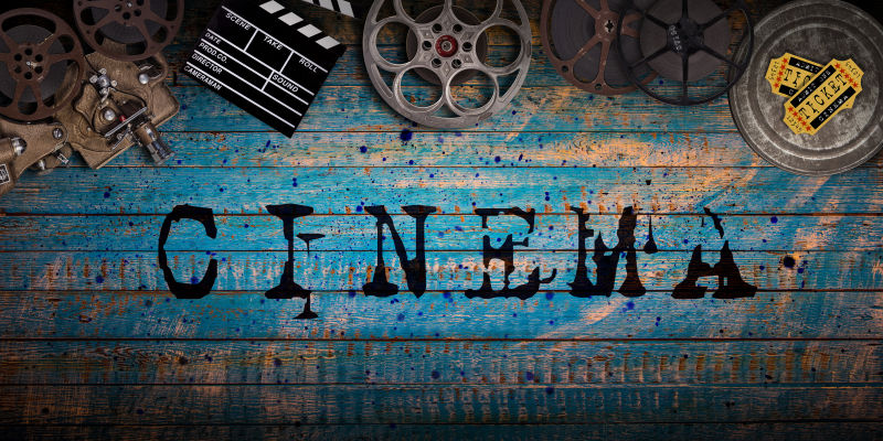 电影设备下蓝色木板块