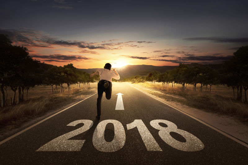 奔跑在2018路面的人