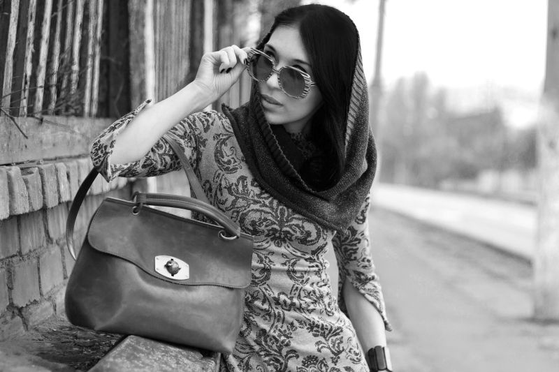 包着头巾的美女