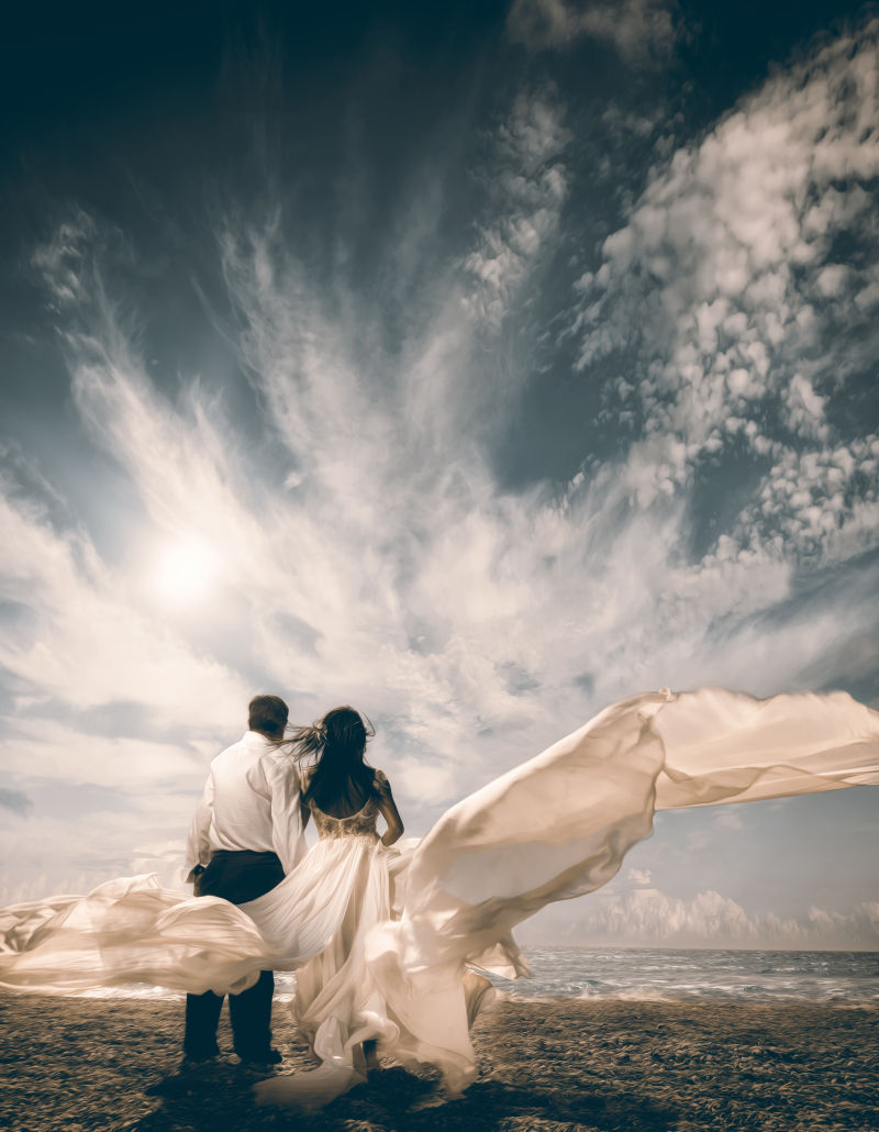 新婚夫妇图片 一对新婚夫妇新郎新年站在热带海滩上素材 高清图片 摄影照片 寻图免费打包下载