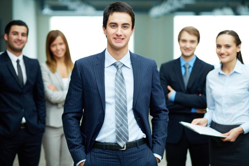 年轻是商人团队