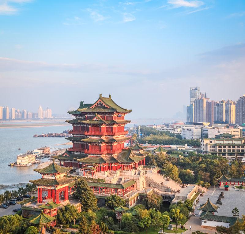 清晨美丽的南昌腾望阁远处摄影