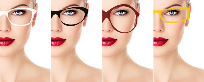 年轻美女戴着眼镜