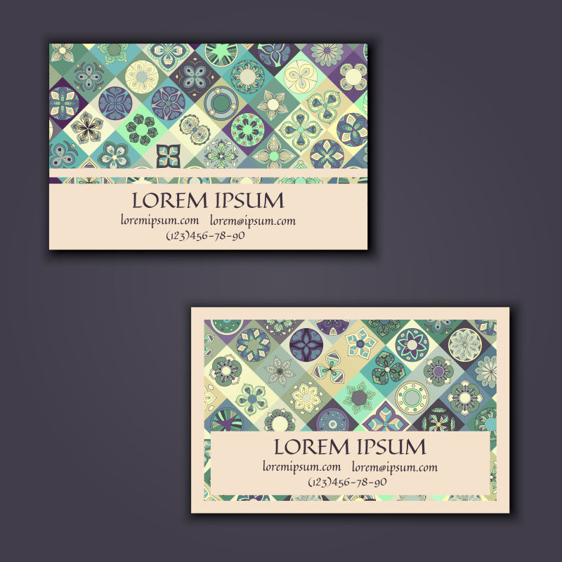 灰色背景下矢量几何形状抽象花朵图案名片设计