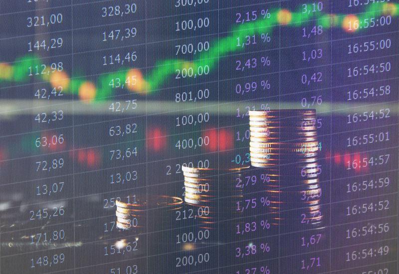 股票市场交易曲线上涨