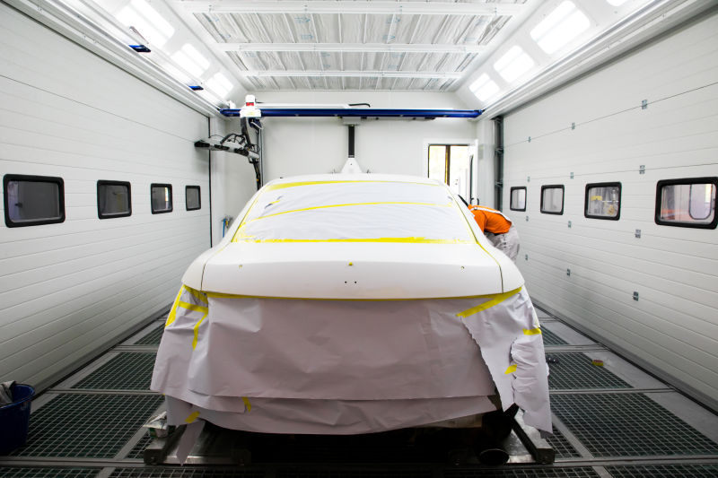 全面喷漆改造的汽车