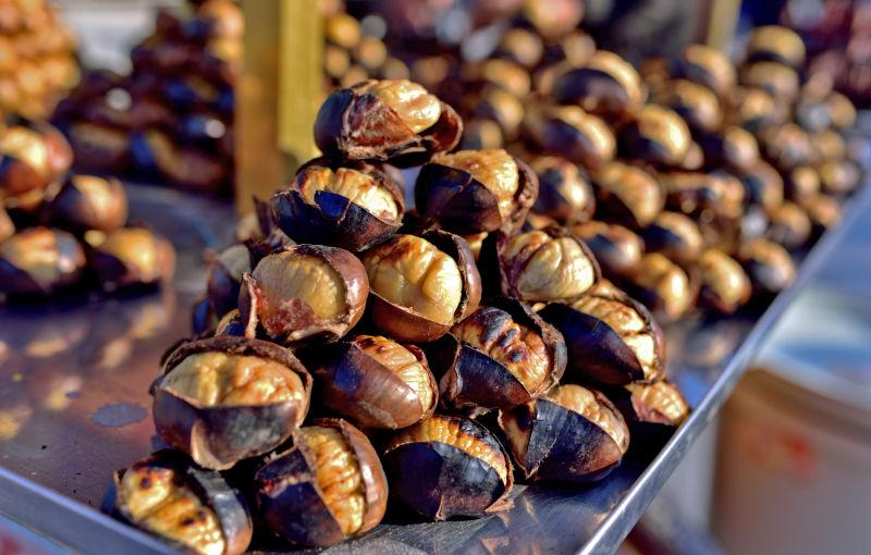 市场上出售的板栗