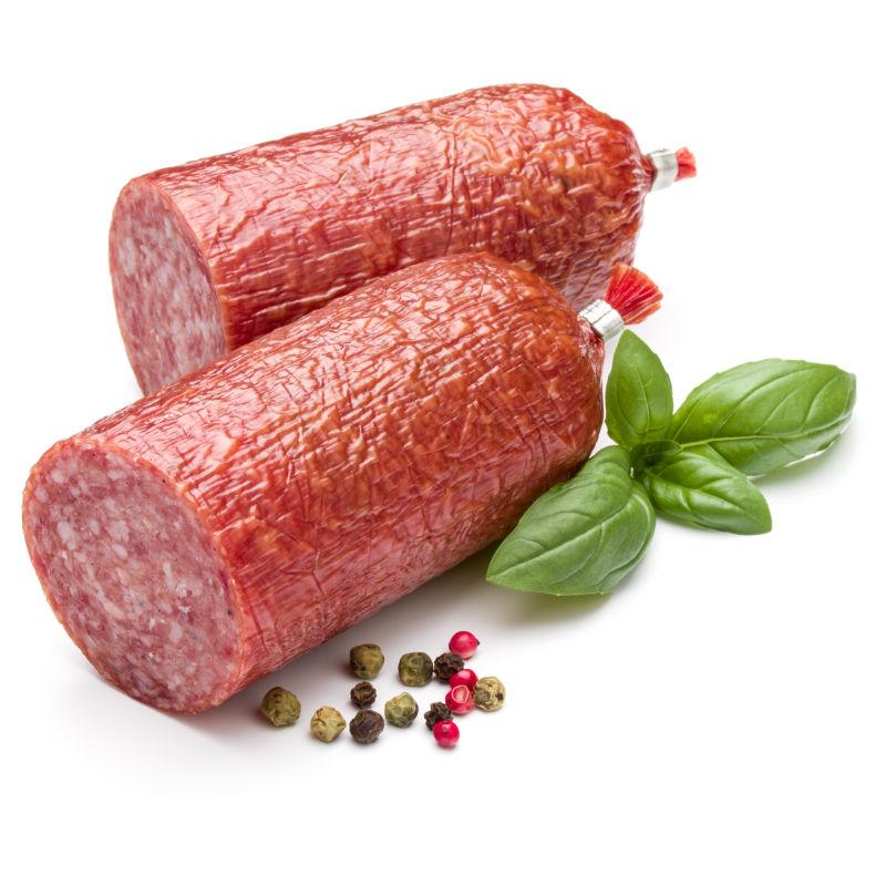 切割成两截的烟熏香肠