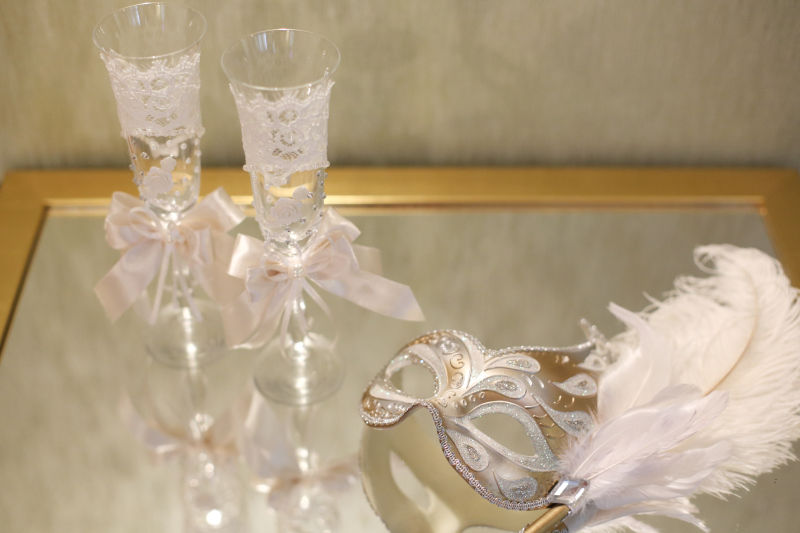 结婚仪式上的香槟酒杯