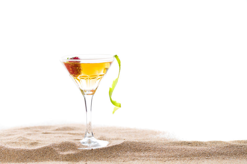 沙堆上的鸡尾酒