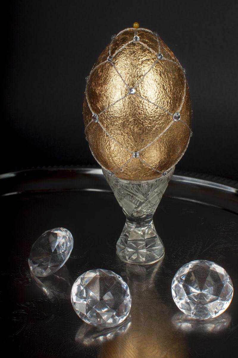 复活节彩蛋和珠宝