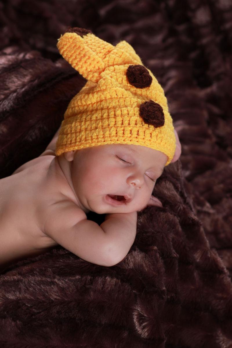 可爱的新生男婴