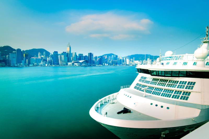 香港海面上的游轮