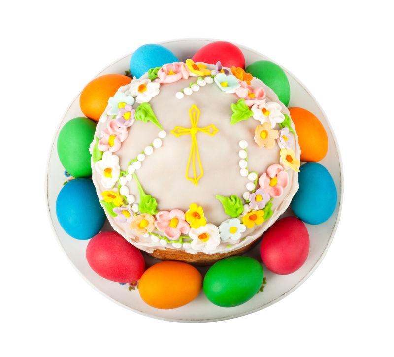 复活节彩蛋和奶油蛋糕