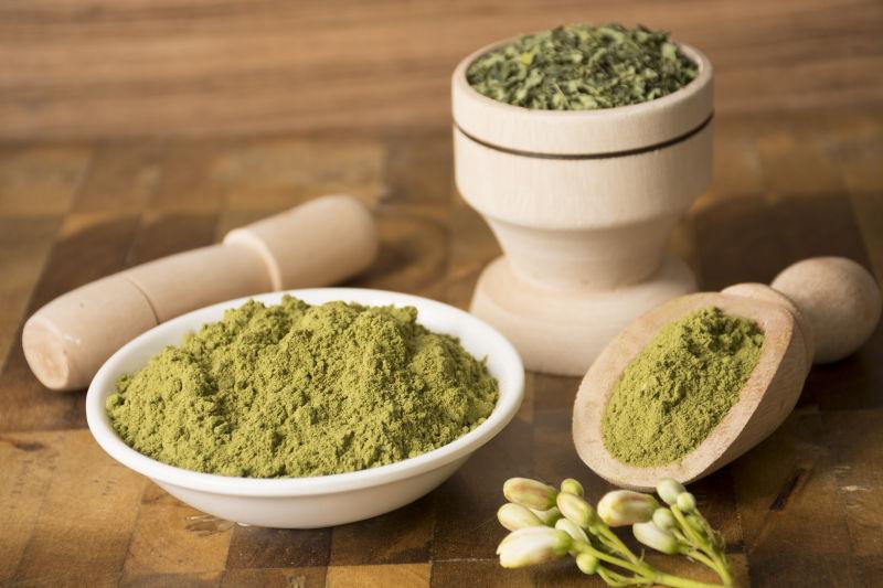 辣木叶和辣木粉