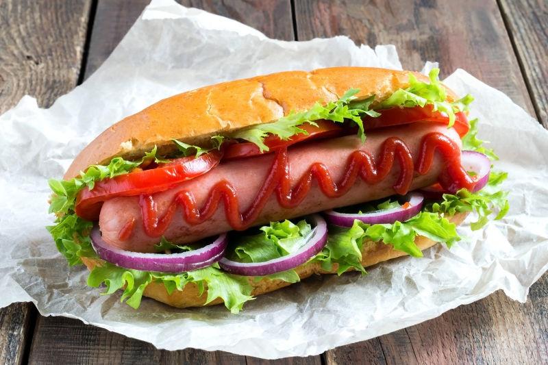 美味的自制热狗