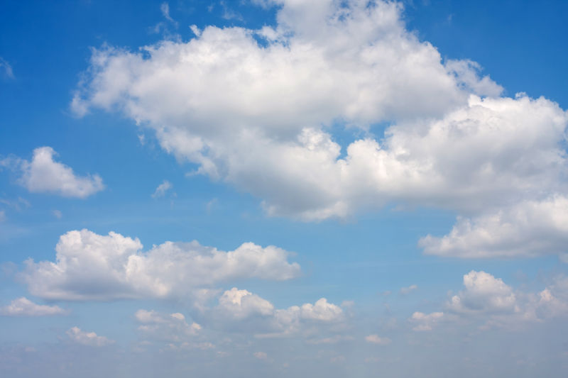 美丽的天空与云彩图片 天空中飘动的云素材 高清图片 摄影照片 寻图免费打包下载