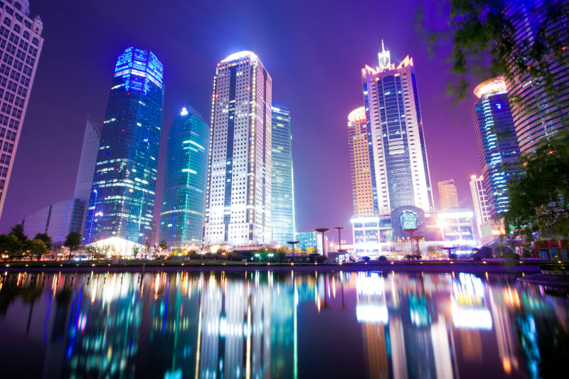 中国上海陆家嘴金融中心的美丽夜景