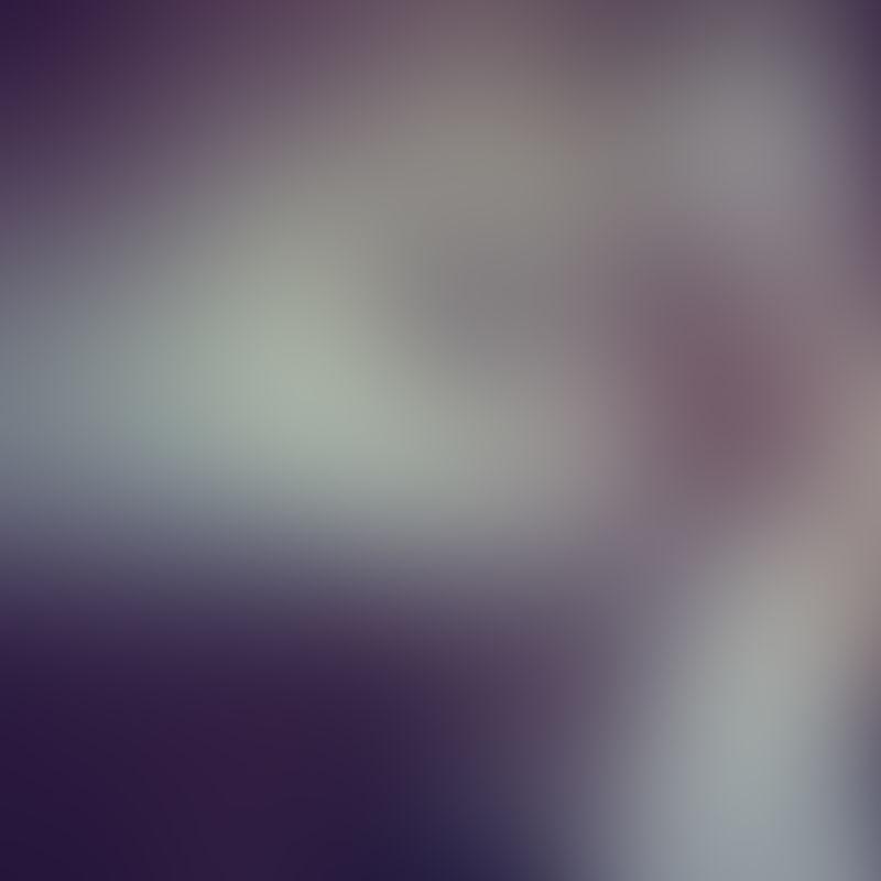 黑紫色的模糊背景