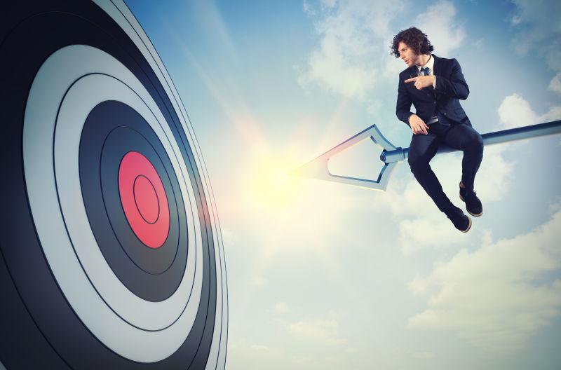 骑在箭上的商人