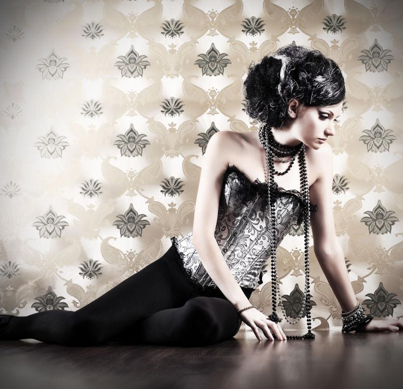 老式的背景美丽的时尚女人