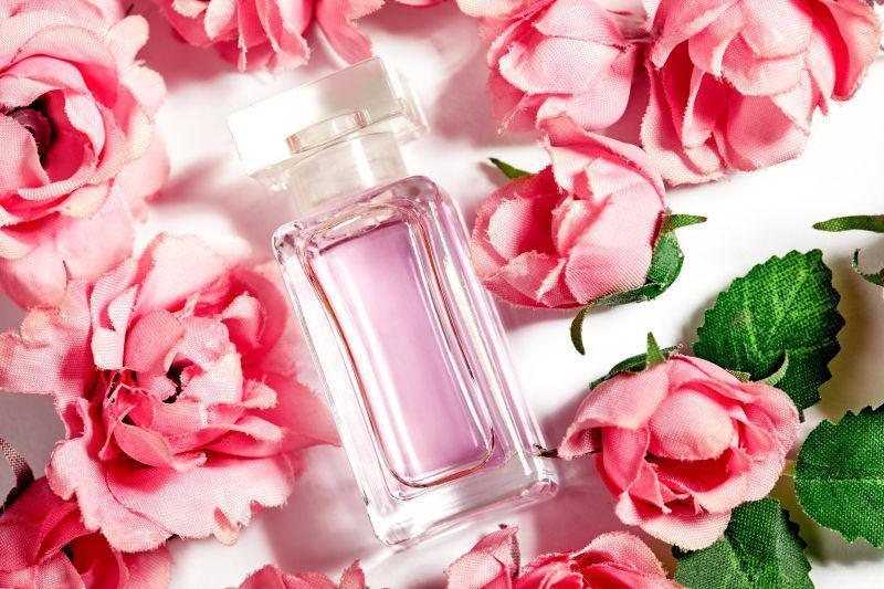 粉色玫瑰中的玫瑰香水
