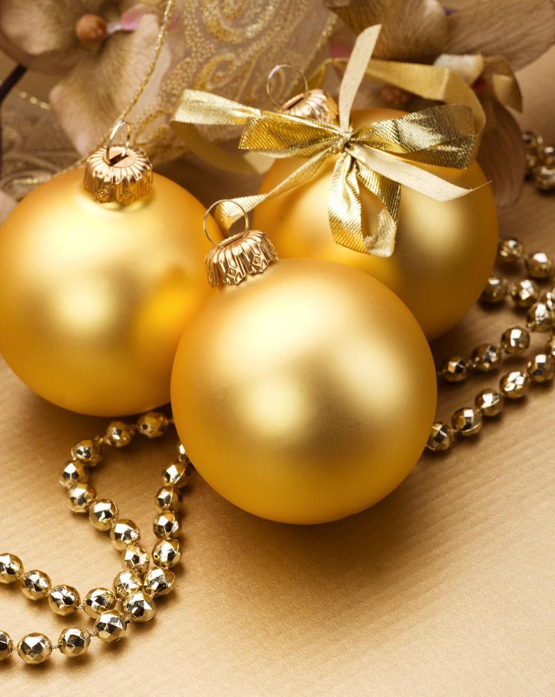 金色圣诞节装饰品