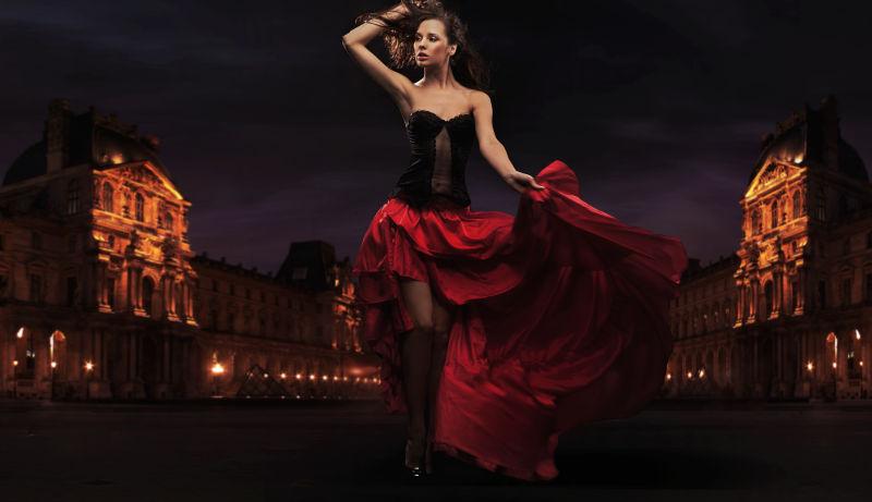 穿着红色裙子的舞者