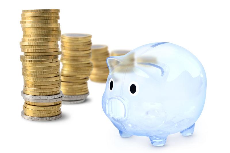 小猪存钱罐和货币