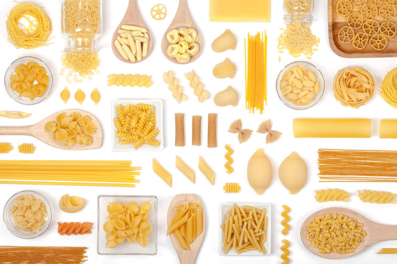 白色背景各种意大利面食