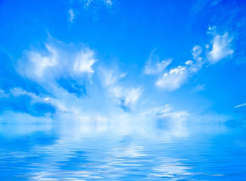 美丽蓝天和海洋