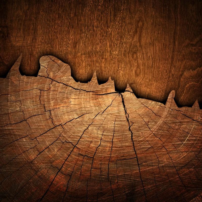 裂纹破碎的木板