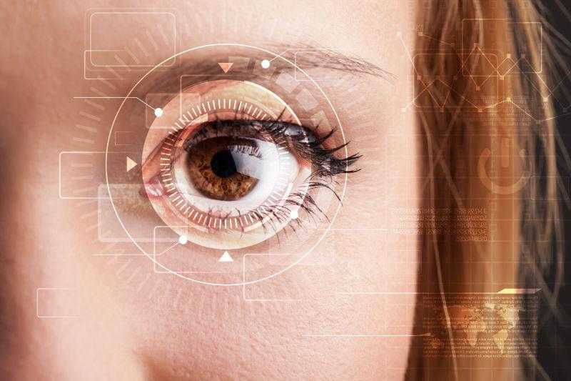 有技术眼光的网络女孩