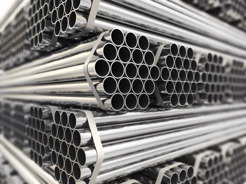 成堆的金属管道