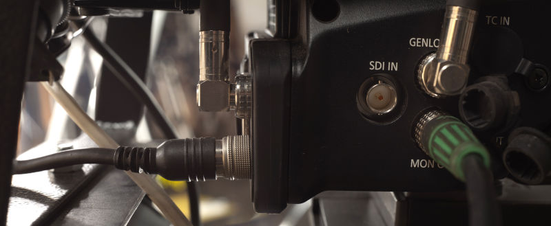 高清摄像机的后部