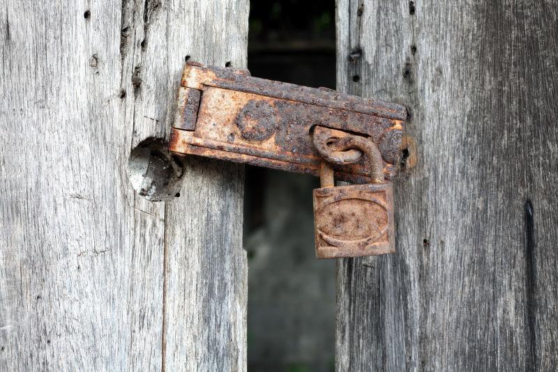 旧金属挂锁