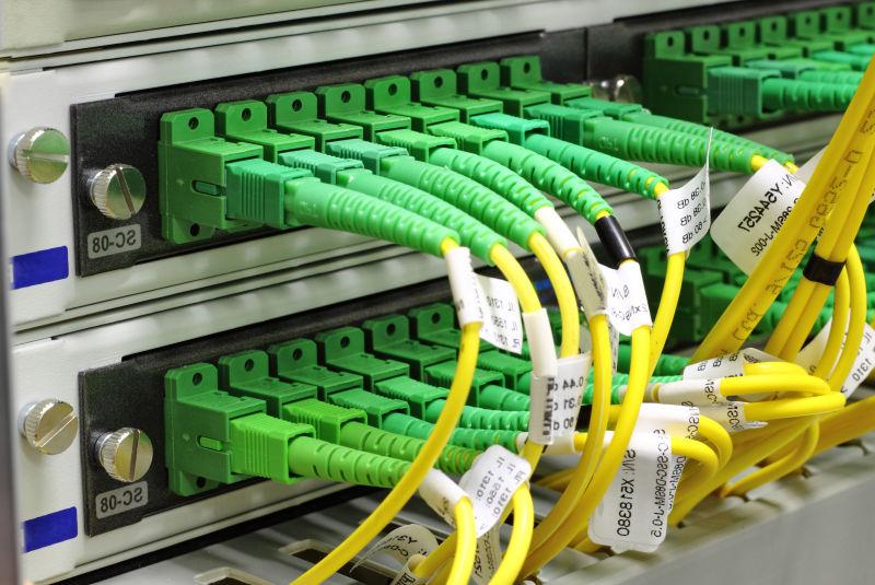连接接线板的绿色单模SC连接器