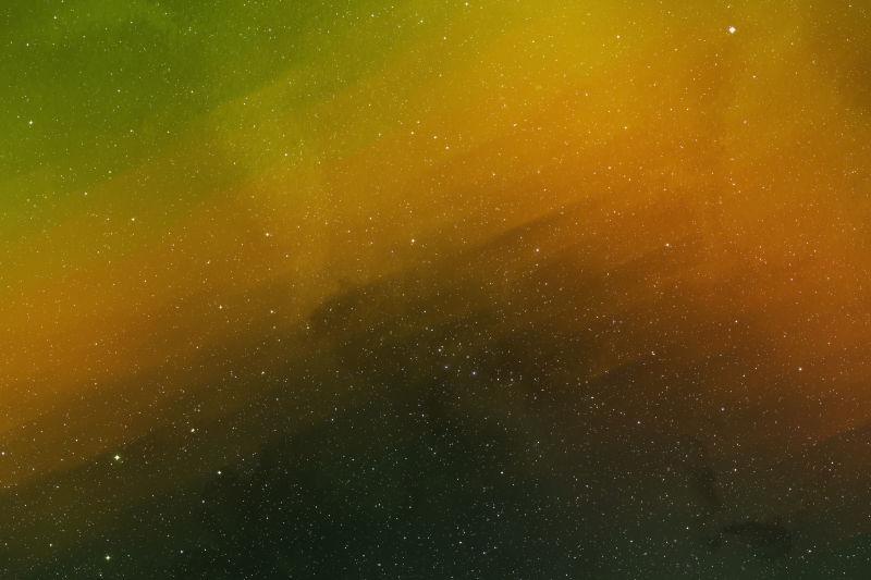 黄色星空背景