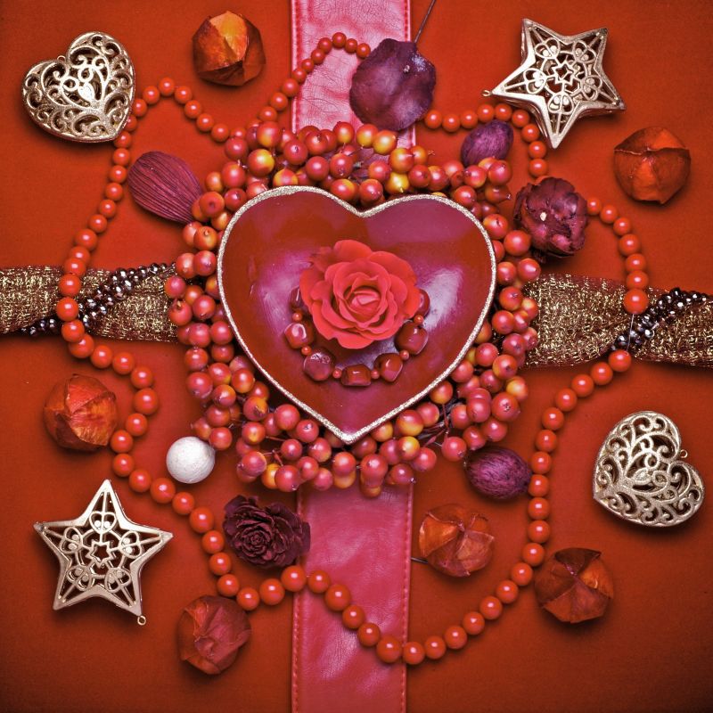 珠宝装饰的情人节浪漫背景