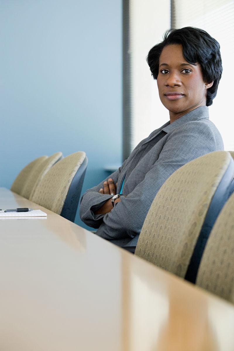 办公室里的黑人女性