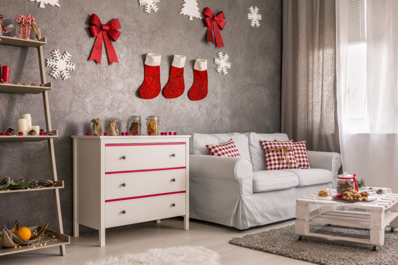 红白圣诞装饰风格的室内