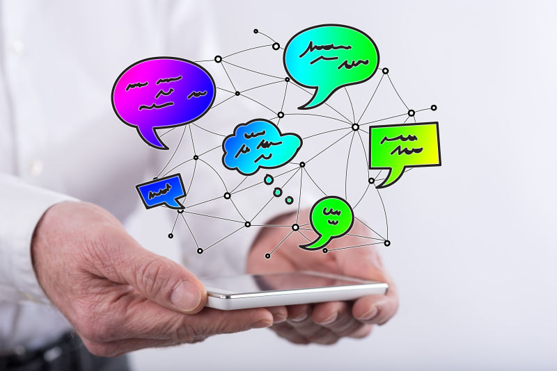 手持智能手机的通信网络概念