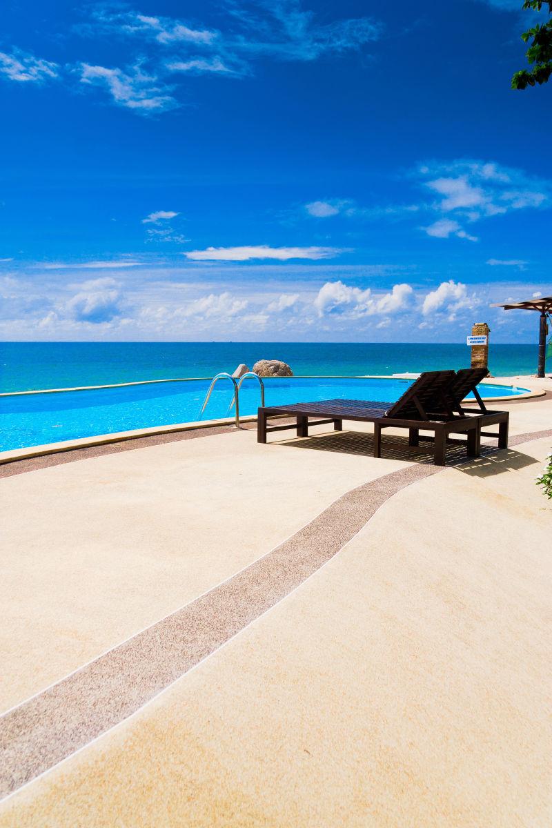 游泳休闲度假村