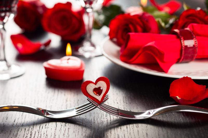 情人节餐桌设置