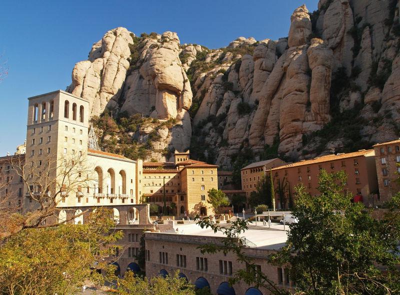 巴塞罗那附近的普利茅斯寺