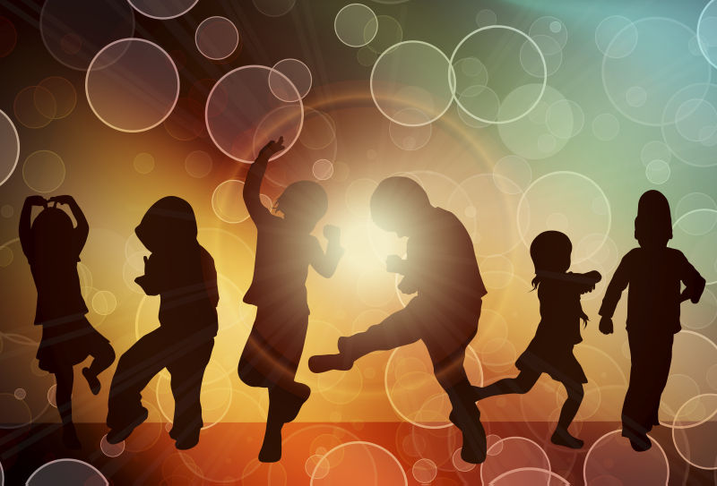 舞蹈的孩子们剪影矢量